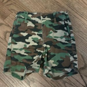 Janie & Jack Boys 18-24 month camo shorts with adjustable waist